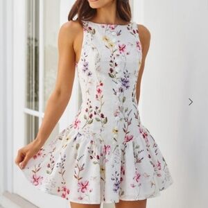 NWT Hello Molly Sleeveless Love and Luxury White Floral Fit-and-Flare Dress XS